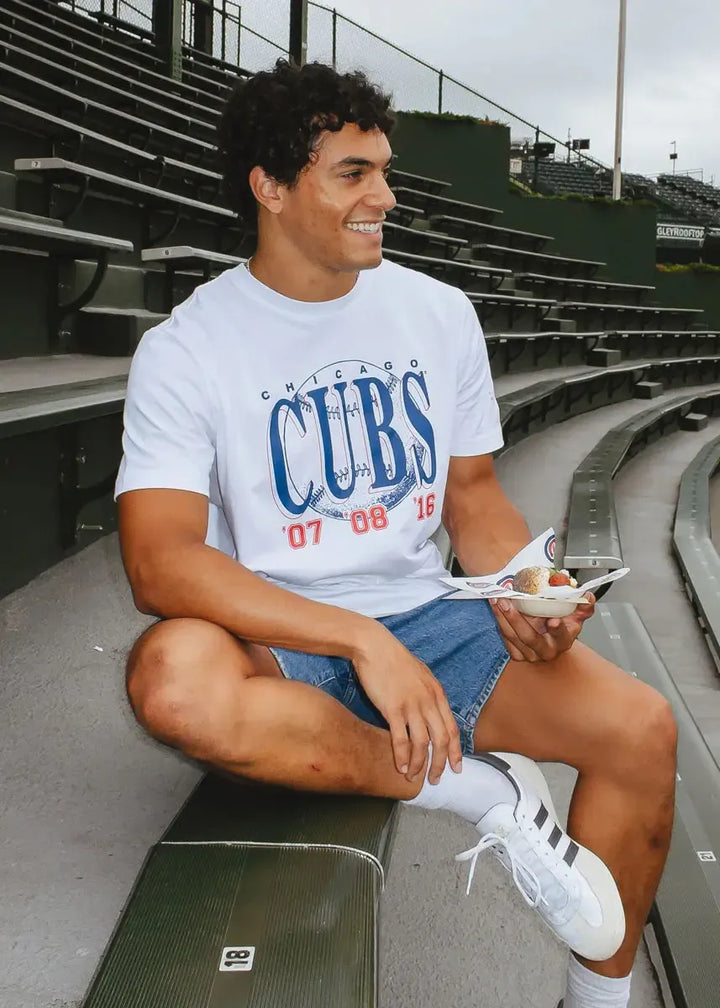 Chicago Cubs X Alice & Wonder Championship Oversized White Tee Short Sleeve Tees Ivy Shop